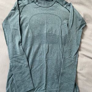 Swifty Lululemon long sleeve shirt